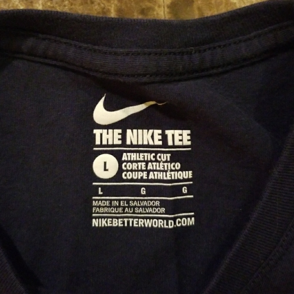 Nike Tee - Picture 2 of 2